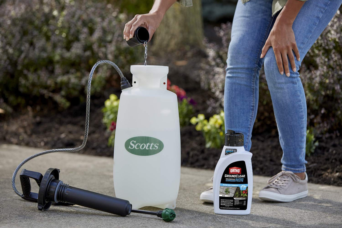 32 fl. oz. Concentrate Weed and Grass Killer J8897