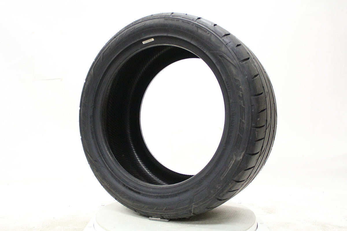 235/40ZR18 95W XL BW N751714